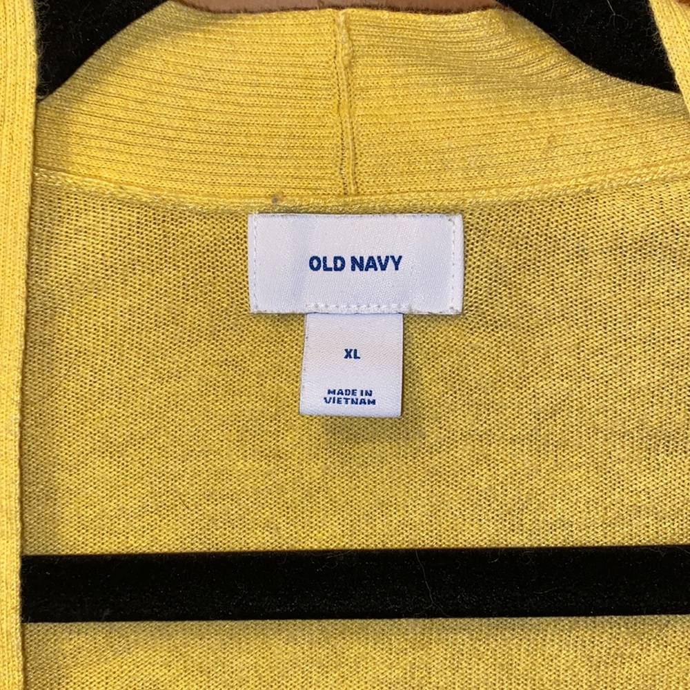 Yellow cardigan - Picture 2 of 5